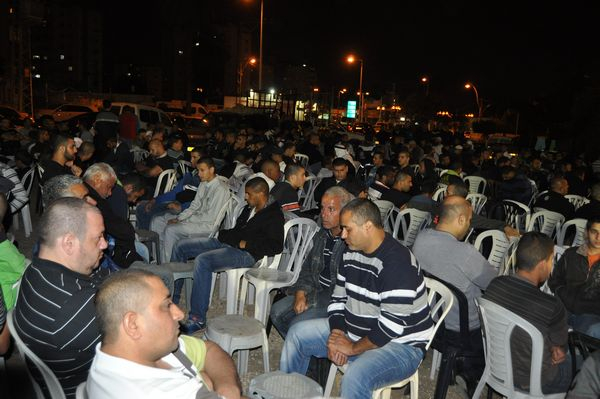 بالصور: عائلة المربوع في اللد تقيم مأدبة عشاء عن روح ابنها "ياسر المربوع"